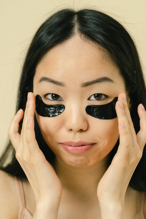 Top remedies for dark circles: brighten your eyes naturally